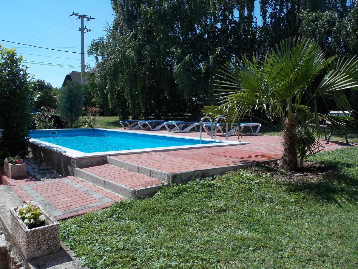 Eden Villa Apartmanhaz Balatonfüred Exterior foto