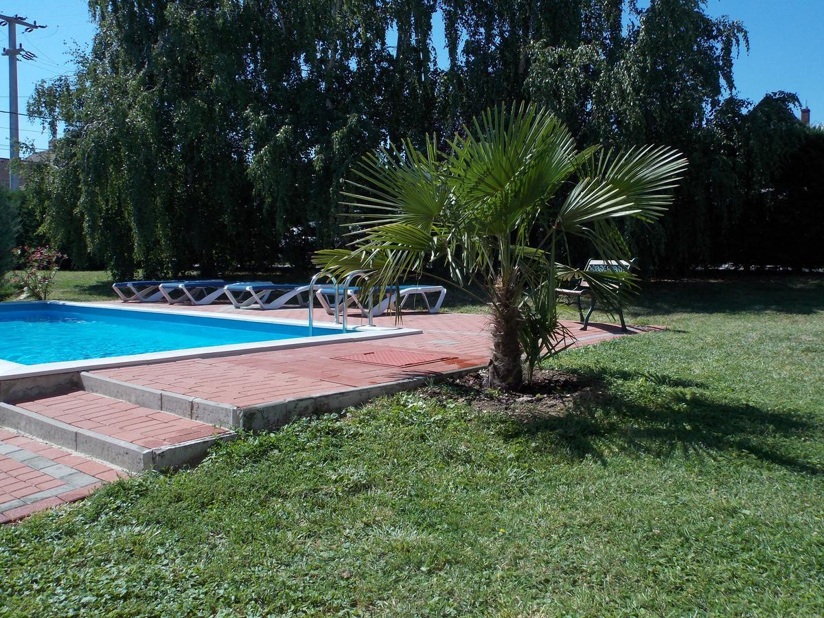 Eden Villa Apartmanhaz Balatonfüred Exterior foto